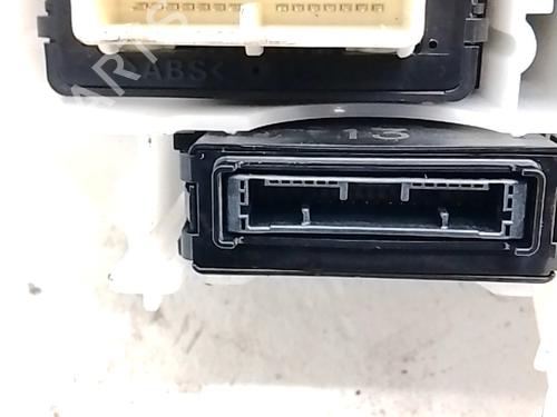 Comfort control module TOYOTA RAV 4 IV (_A4_) 2.5 Hybrid (AVA42_) | BP37726885M56 - Image 3