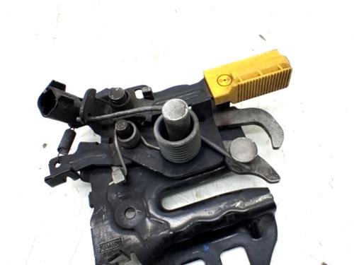 Used Hood lock FORD MONDEO V Saloon (CD) 2.0 Hybrid (177 hp) 32014253