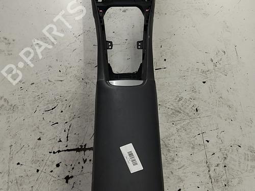 Console centrale Console centrale TOYOTA AVENSIS Saloon (_T27_) 2.0 D-4D (ADT270_, ADT270R) (124 hp) 34708218 34708218