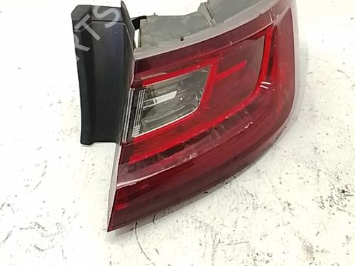 Used Right taillight Right taillight 38989663 38989663