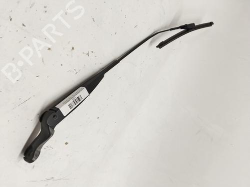 Used Front windshield wiper arm FIAT 500 (312_) 1.2 (312AXA1A) (69 hp) 24515324