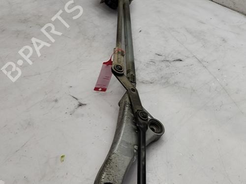 Motor limpa vidros frontal Motor limpa vidros frontal MERCEDES-BENZ A-CLASS (W169) A 170 (169.032, 169.332) (116 hp) 36523868 36523868