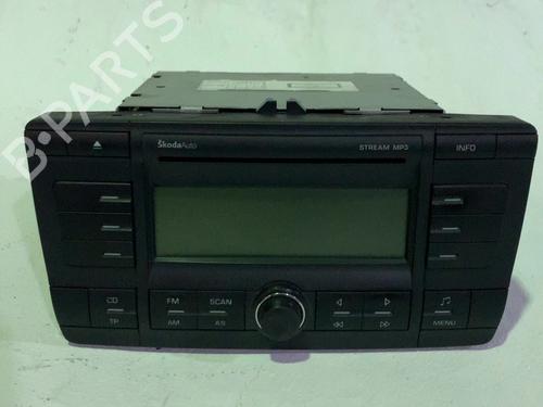 Used Radio Radio SKODA OCTAVIA II (1Z3) 1.9 TDI (105 hp) 36015928 36015928