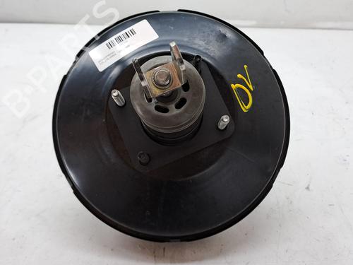 Used Servo brake TOYOTA YARIS (_P13_) 1.0 (KSP130_, KSP130) (69 hp) 27098792