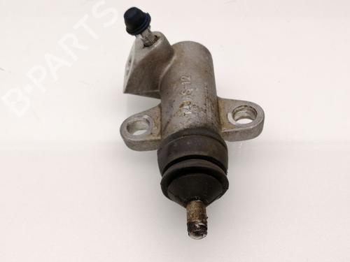 Clutch slave cylinder NISSAN TERRANO II (R20) 2.7 TD 4WD | BP23893297M113 