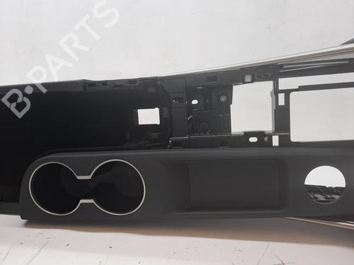 Armrest / Center console LEXUS IS III (_E3_) 300h (AVE30_, AVE30R) | BP23382670I20 