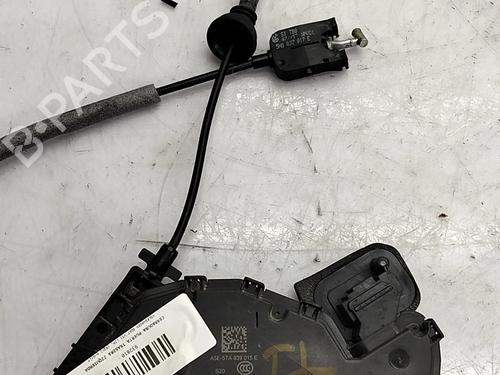 rear-left-lock-vw-golf-vii-5g1-bq1-be1-be2-2012-2013-2014-2015-2016-2017-2018-2019-2020-2021-35752905 main image