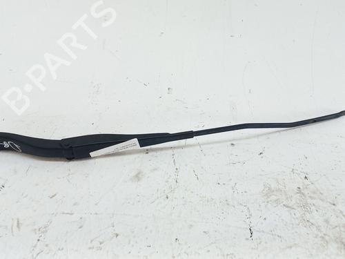 Used Front windshield wiper arm DACIA DUSTER (HM_) 1.0 TCe 90 (HMM6) (91 hp) 29301487