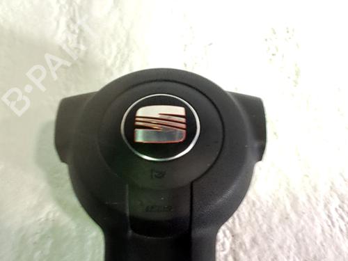Airbag chauffør SEAT IBIZA III (6L1) 1.4 16V (100 hp) 31701261