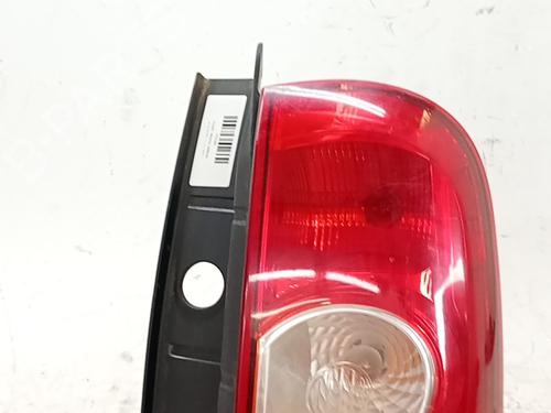 right-taillight-dacia-duster-hs_-2010-2011-2012-2013-2014-2015-2016-2017-2018-39557046 main image