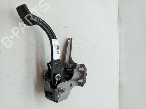 Used Clutch pedal HYUNDAI i20 II (GB, IB) 1.2 (75 hp) 25457142