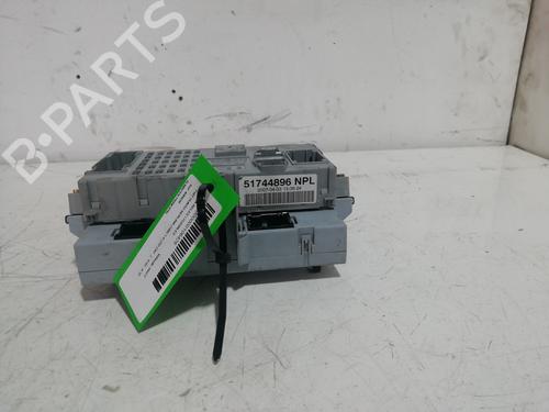 Used Fuse box FIAT PUNTO (188_) 1.3 JTD 16V (70 hp) 25465032
