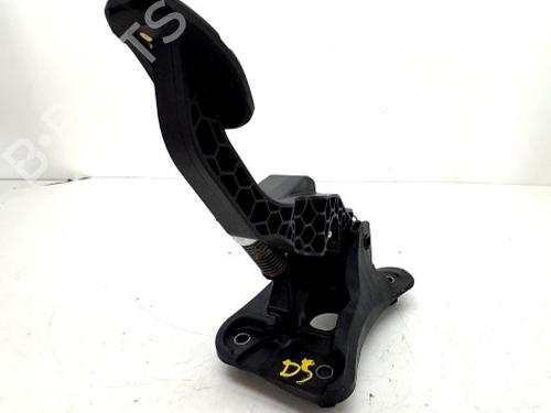 koblingspedal DACIA SANDERO III 1.0 TCe 90 (91 hp) 30337873