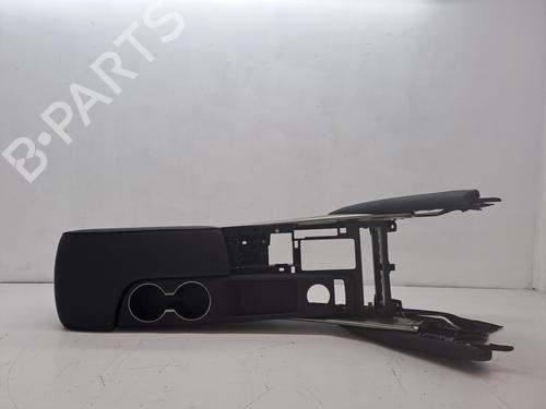 Armrest / Center console LEXUS IS III (_E3_) 300h (AVE30_, AVE30R) | BP23382670I20 