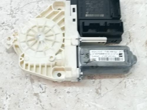 Used Right front window motor Right front window motor 38418235 38418235