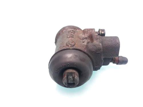 Used Brake master cylinder NISSAN PICK UP (D22) 2.5 Di (133 hp) 23935317