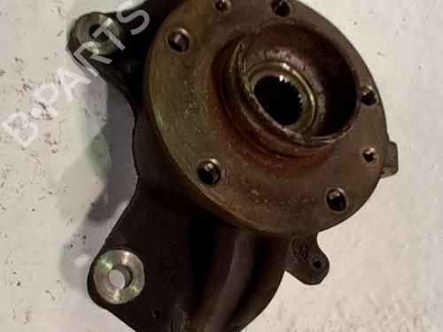 Used Right front steering knuckle Right front steering knuckle RENAULT MEGANE III Grandtour (KZ0/1) 1.9 dCi (KZ0J, KZ0N, KZ1S) (131 hp) 33768649 33768649