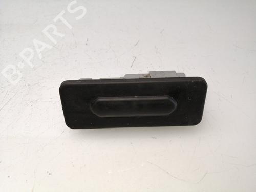 Bagagerumshåndtag RENAULT MEGANE IV Grandtour (K9A/M/N_) 1.3 TCe 160 (K9NC) (158 hp) 30452118