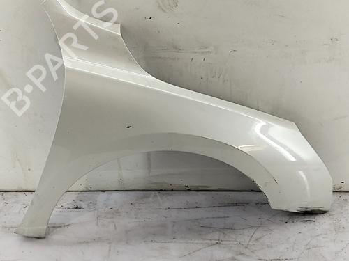 Used Right front fenders Right front fenders 39429600 39429600