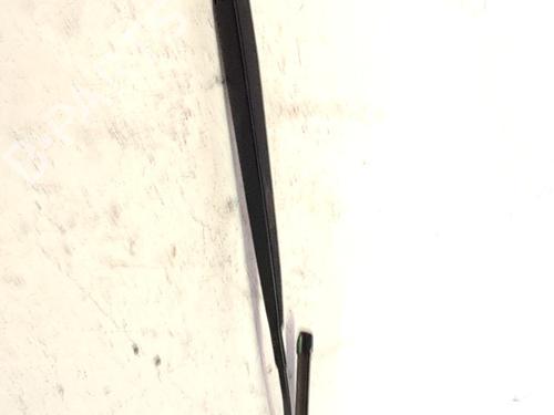 front-windshield-wiper-arm-peugeot-208-ii-ub_-up_-uw_-uj_-2019-33772355 main image