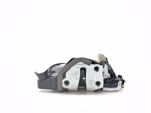 Used Front right lock TOYOTA YARIS (_P13_) 1.5 Hybrid (NHP130_, NHP130) (101 hp) 28956819