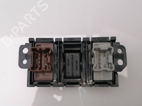 Used Switch NISSAN NAVARA NP300 Pickup (D23, D23T) 2.3 dCi 4x4 (D231) (163 hp) 23937258