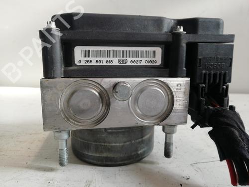 Pompe ABS DACIA SANDERO II 1.0 SCe 75 (B8JC, B8JD) (73 hp) 25459601