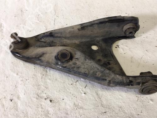 Used Left front suspension arm Left front suspension arm 38772284 38772284