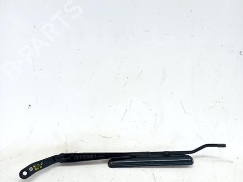 Used Front windshield wiper arm HONDA CIVIC VI Hatchback (EJ, EK) 1.4 i S (EJ9) (90 hp) 29557600