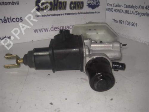 Used Brake master cylinder MERCEDES-BENZ E-CLASS (W211) E 270 CDI (211.016) (163 hp) 30452497