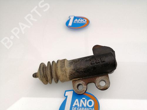 Used Clutch slave cylinder NISSAN NAVARA NP300 Pickup (D23, D23T) 2.3 dCi 4x4 (D231) (163 hp) 23651302