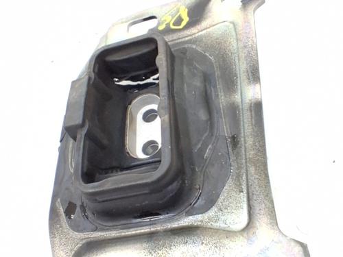 Used Gearbox mount Gearbox mount DS DS 7 Crossback (J4_, JR_, JC_) 1.6 PureTech 180 (J45GFR) (180 hp) 36321588 36321588