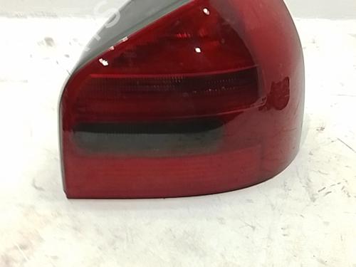 Used Right taillight Right taillight 37592129 37592129