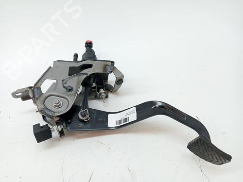 Kløtsj KIA CEE'D (JD) 1.4 CVVT (100 hp) 23362107