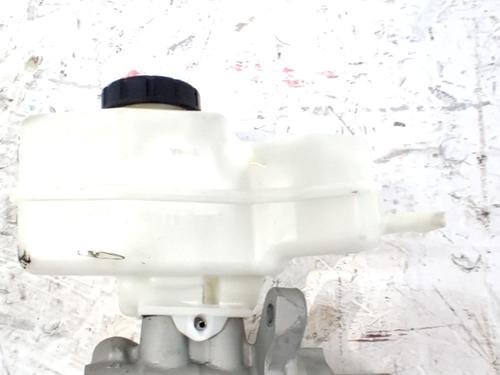 bomba-dos-travoes-vw-golf-viii-cd1-da1-2019-36015403 main image