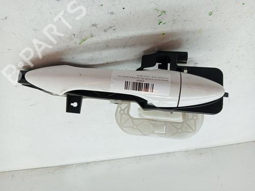 Used Front right exterior door handle HYUNDAI ix35 (LM, EL, ELH) 2.0 CRDi (136 hp) 23355346
