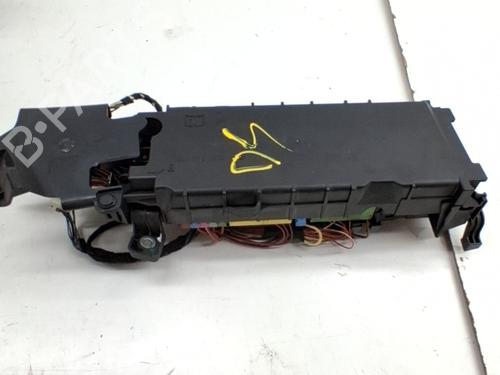 fuse-box-mercedes-benz-a-class-w176-2012-2013-2014-2015-2016-2017-2018-38417670 main image