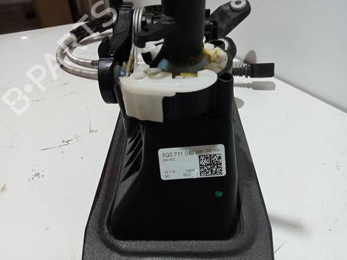 Gear lever SEAT LEON (5F1) 1.4 TSI | BP25593510M90 