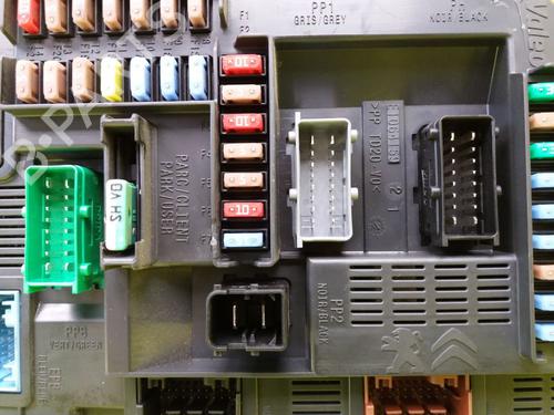 Fuse box PEUGEOT 208 I (CA_, CC_) 1.4 HDi | BP23404875E1