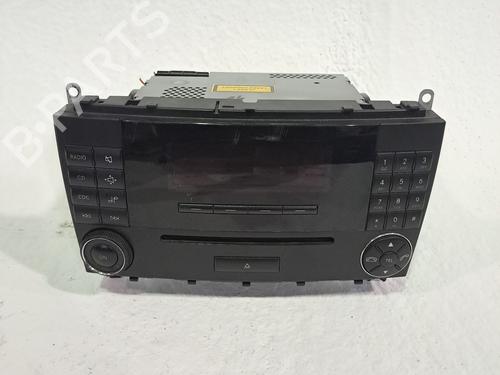 Used Radio MERCEDES-BENZ CLK (C209) CLK 220 CDI (209.308) (150 hp) 25834286