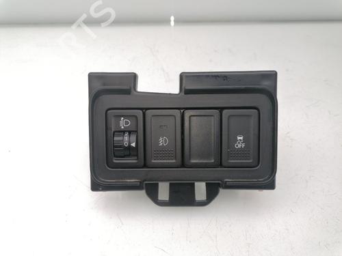 Used Switch SUZUKI SWIFT IV (FZ, NZ) 1.2 (AZG412, ZC72S) (90 hp) 30452072