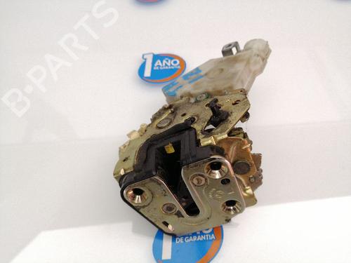 Used Rear left lock NISSAN X-TRAIL I (T30) 2.2 Di 4x4 (114 hp) 23649679