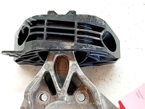 Used Engine mount Engine mount PEUGEOT 2008 II (UD_, US_, UY_, UJ_, UR_, UC_) 1.2 PureTech 100 (USHNK) (101 hp) 34425372 34425372