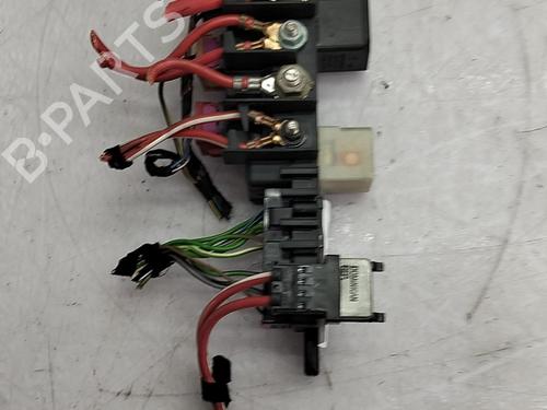 Used Fuse box Fuse box VW GOLF IV (1J1) 1.9 TDI (90 hp) 36185294 36185294