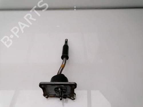 Used Gear lever TOYOTA HILUX VII Pickup (_N1_, _N2_, _N3_) 2.5 D-4D 4WD (KUN25) (144 hp) 23421111