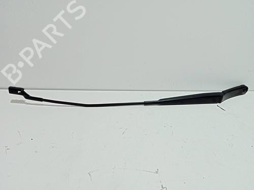 Used Front windshield wiper arm SEAT LEON (5F1) 1.4 TSI (150 hp) 25593517