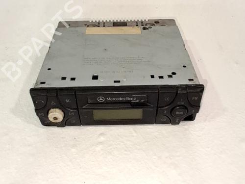 Used Radio Radio MERCEDES-BENZ E-CLASS (W210) E 320 CDI (210.026) (197 hp) 35947188 35947188