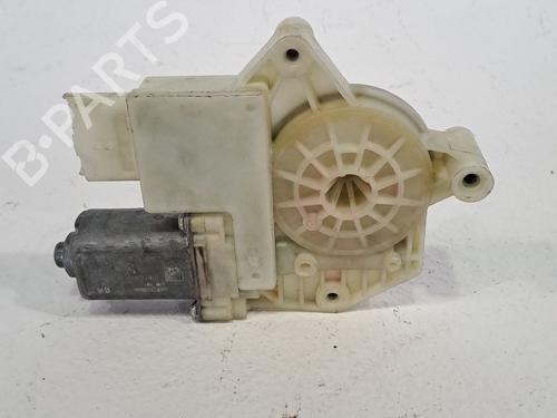 Right rear window motor PEUGEOT 308 II (LB_, LP_, LW_, LH_, L3_) 2.0 BlueHDi 150 | BP26674956E22 