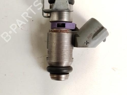 Used Injector Injector SEAT LEON (1M1) 1.6 16 V (105 hp) 36157996 36157996