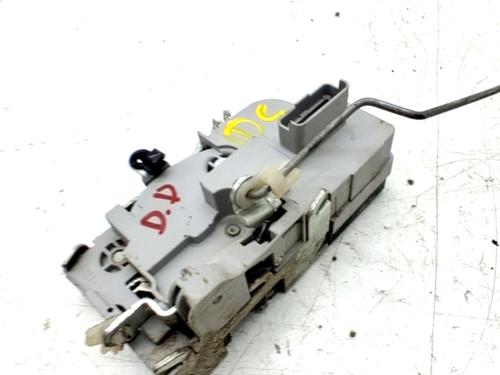 Serrure avant droite PEUGEOT PARTNER Box Body/MPV (5_, G_) 2.0 HDi (90 hp) 31874601